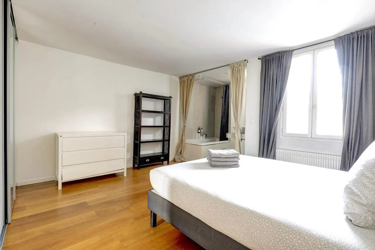 Paris Montorgueil Quarter City Apartment